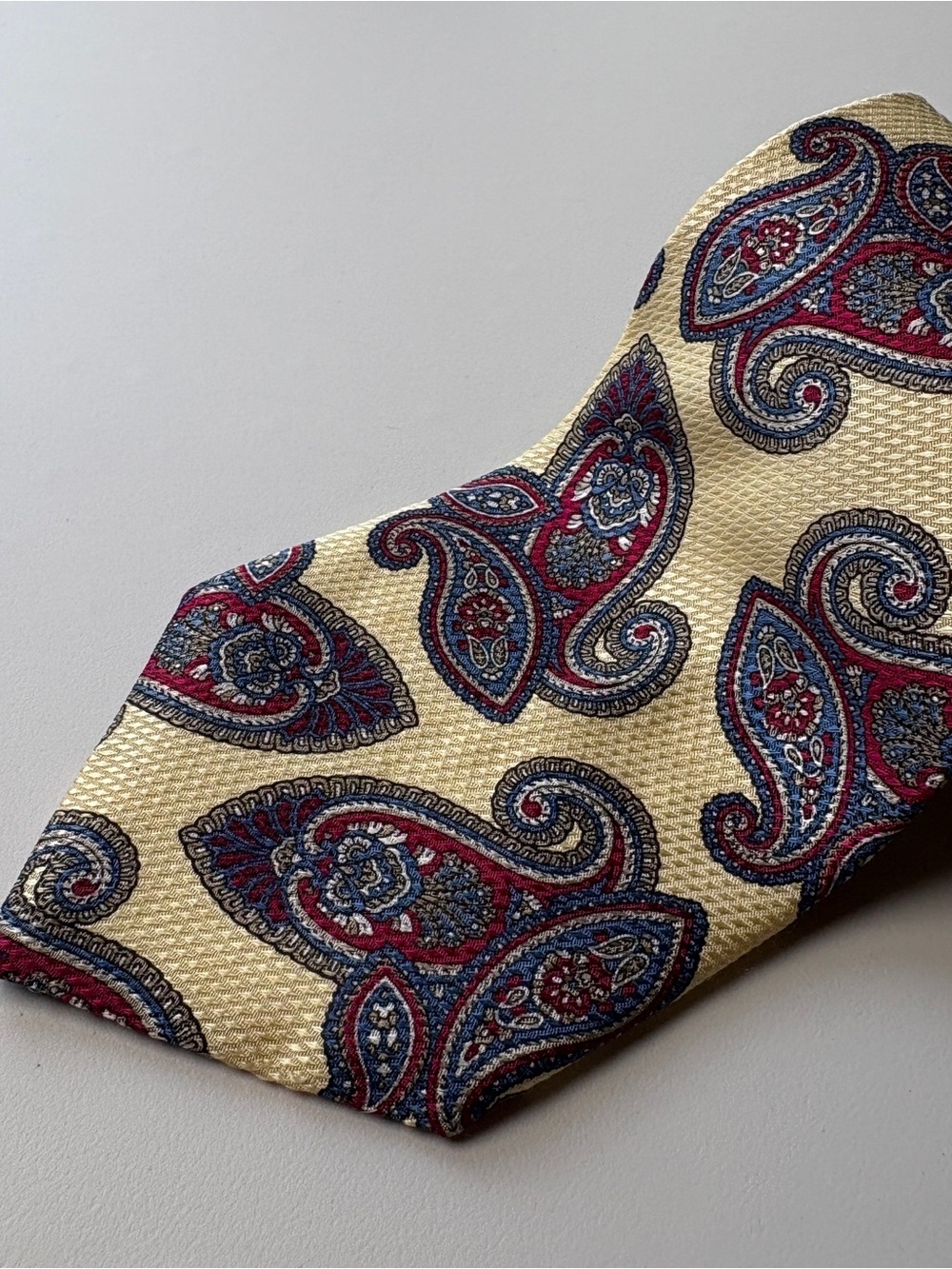 Oscar de la Renta Silk Paisley Tie XL 61" Gold